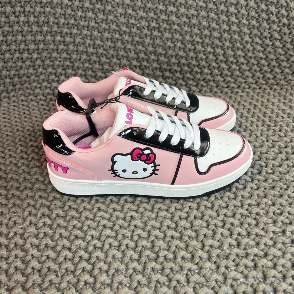 NEW Hello Kitty By Sanrio Pink & White Fashion Sneakers Shoes Women Size 10
